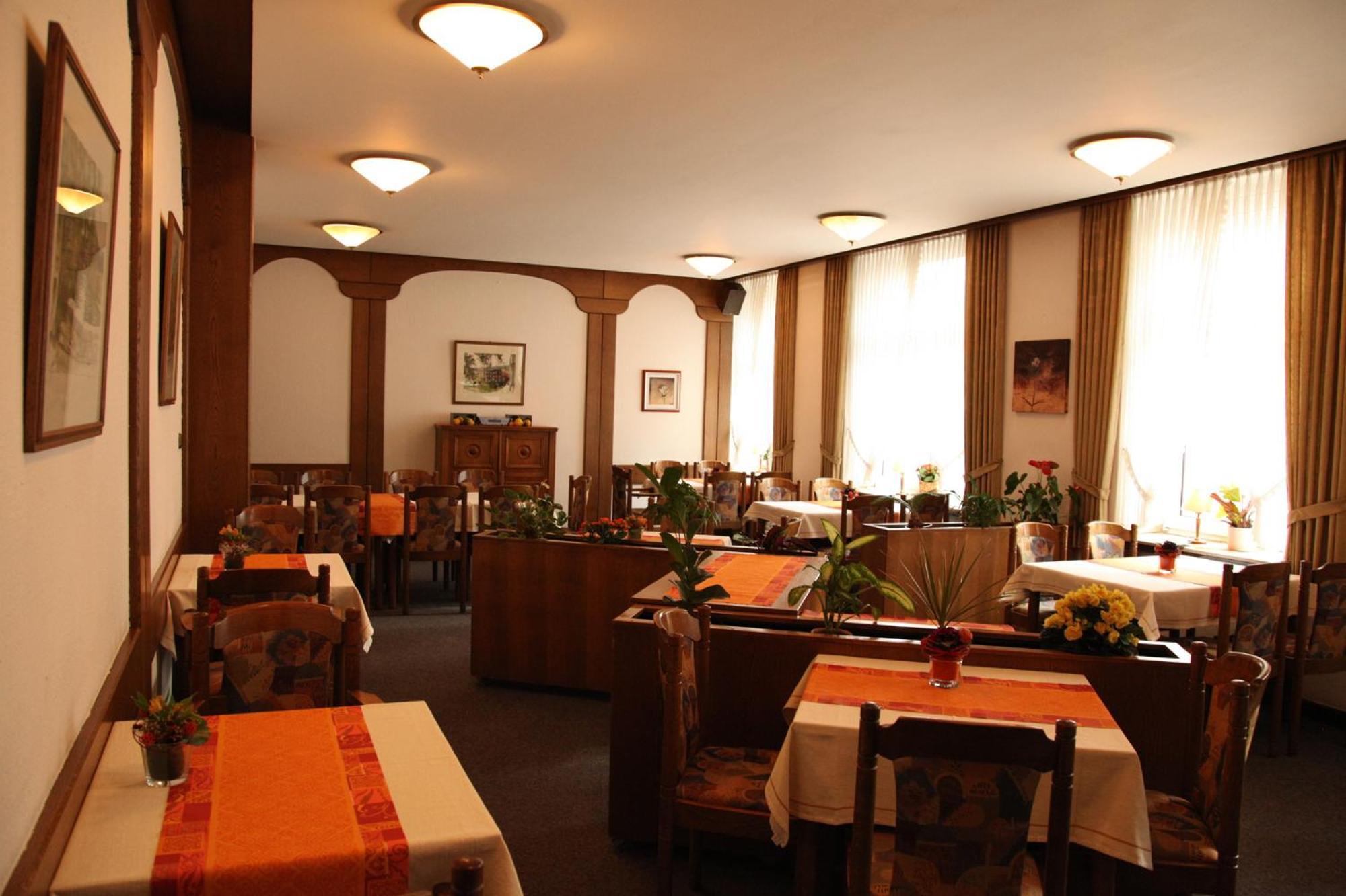 Ackfeld Hotel-Restaurant Bueren  Екстериор снимка
