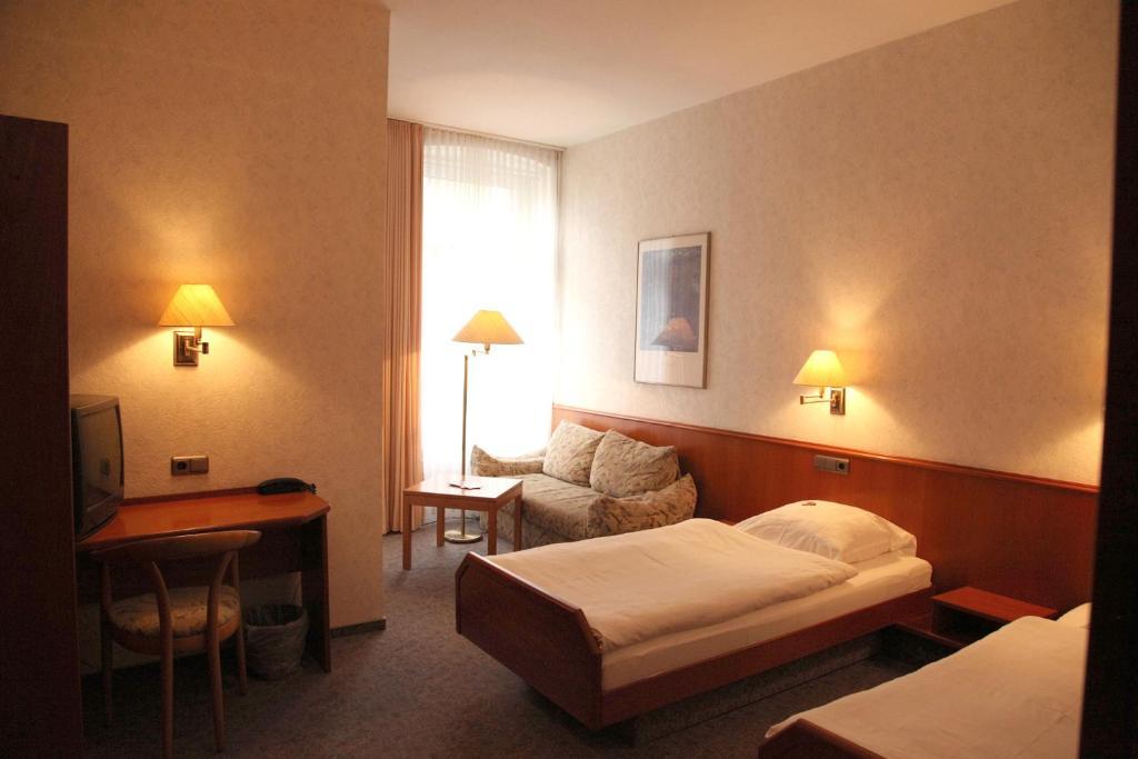 Ackfeld Hotel-Restaurant Bueren  Стая снимка