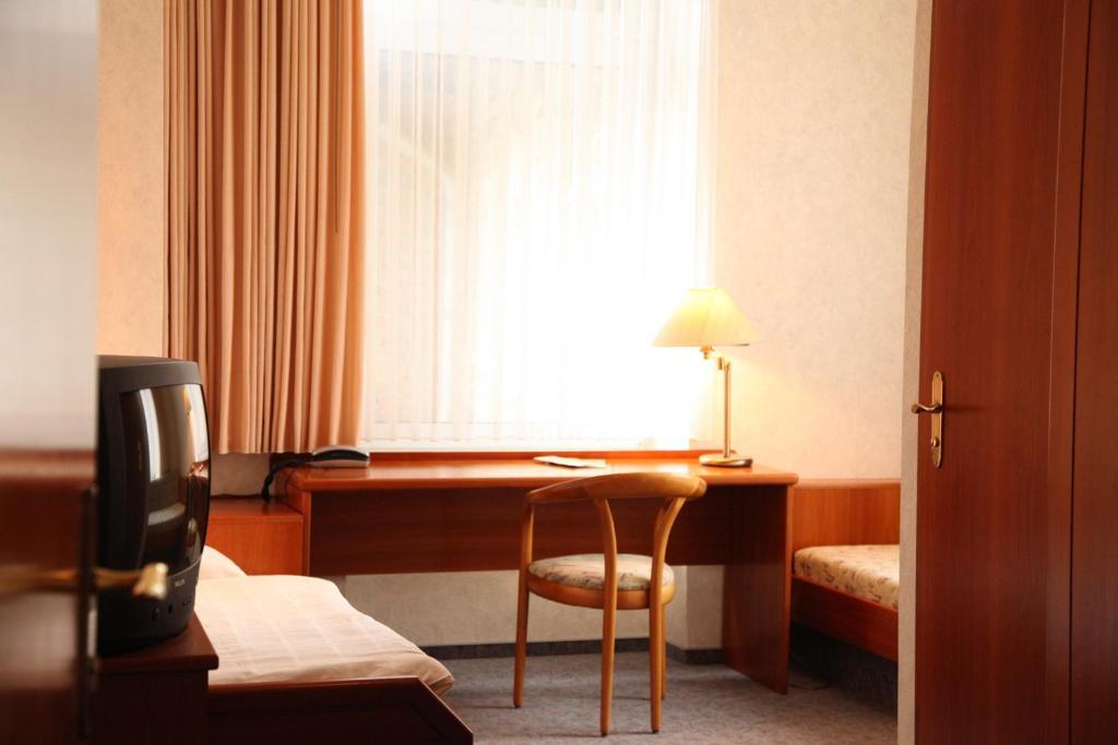Ackfeld Hotel-Restaurant Bueren  Стая снимка